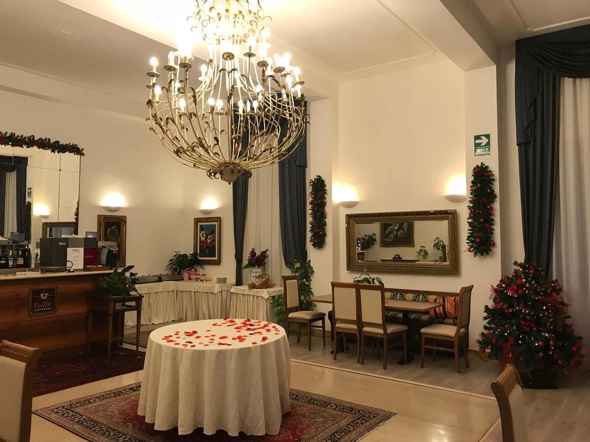 Hotel Alexander Palme Chianciano Terme Exterior foto