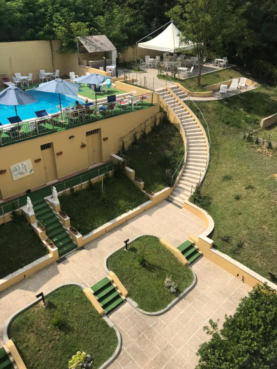 Hotel Alexander Palme Chianciano Terme Exterior foto